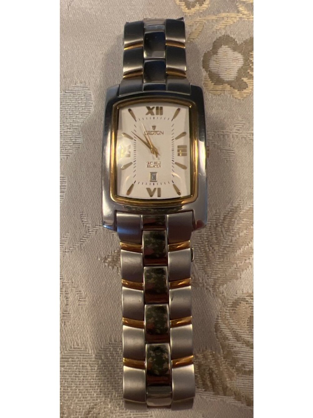 Croton Equator Mens Watch 18K Gold Stainless Swiss Quartz  With Sapphire & Date